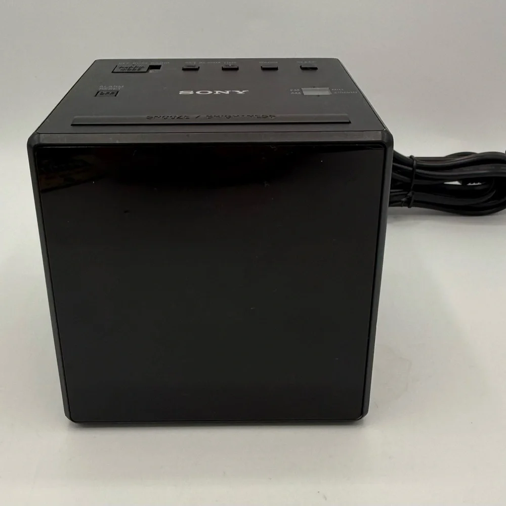 Sony ICF-C1 Square Cube Alarm Clock Radio in Black‎ Tested & Works